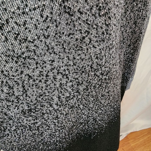 APT 9 Size XL Metallic Silver Gradient Festive Holiday Lightweight Tunic Sweater - Picture 7 of 10
